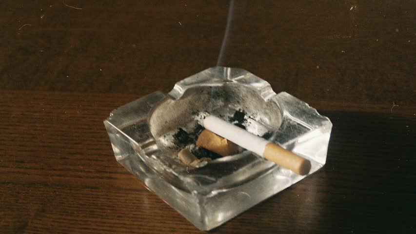 Фото - Россиянам назвали способ наказать курящих соседей